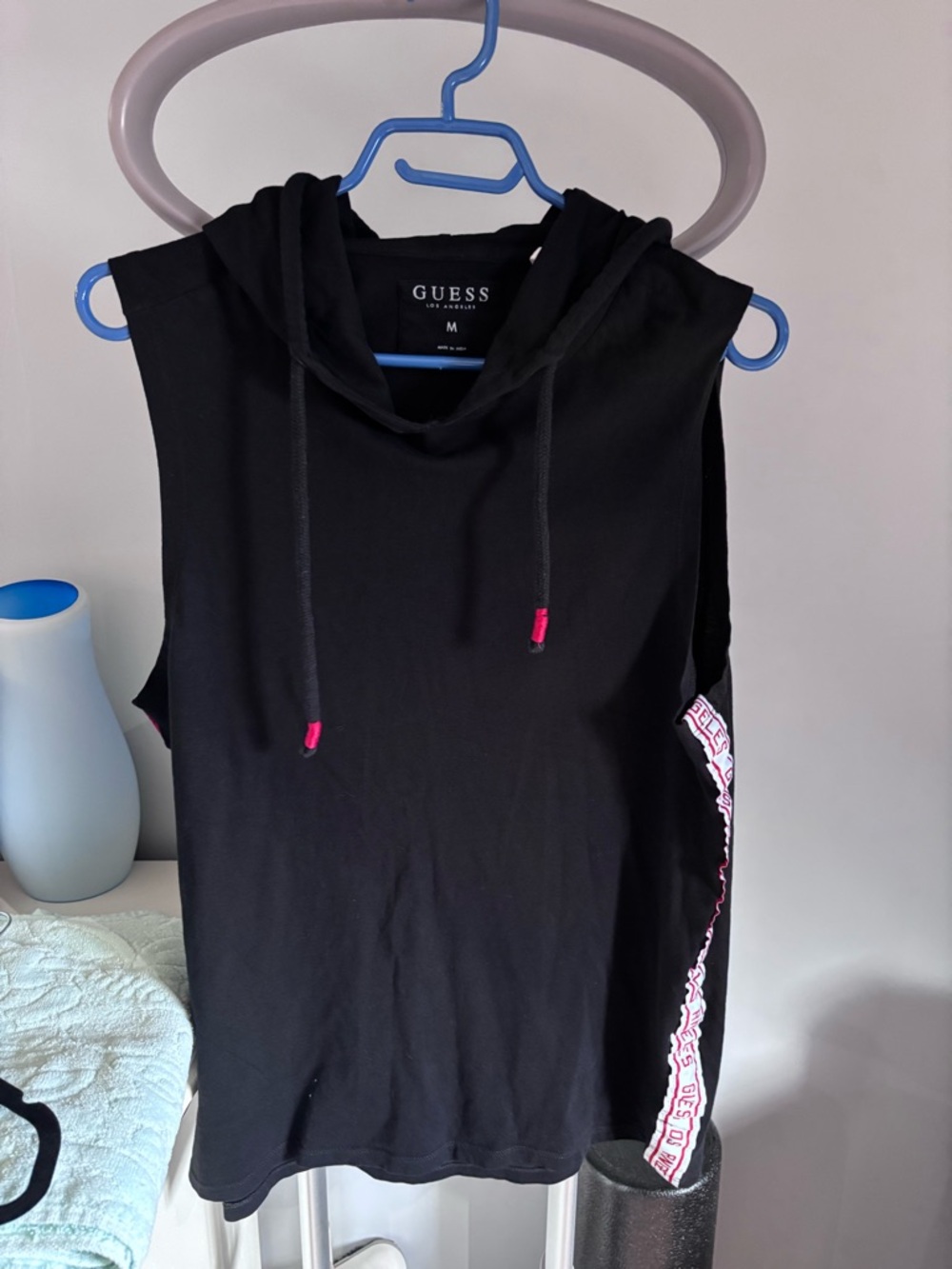 GUESS Black Sleeveless Hoodie Tank with Logo   Trim - medium